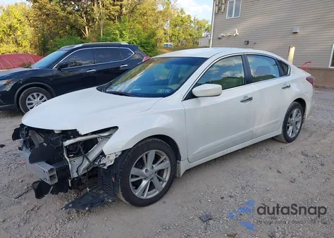 2013 Nissan Altima 2.5 Sv z USA, uszkodzony, nr VIN 1N4AL3AP8DC907520